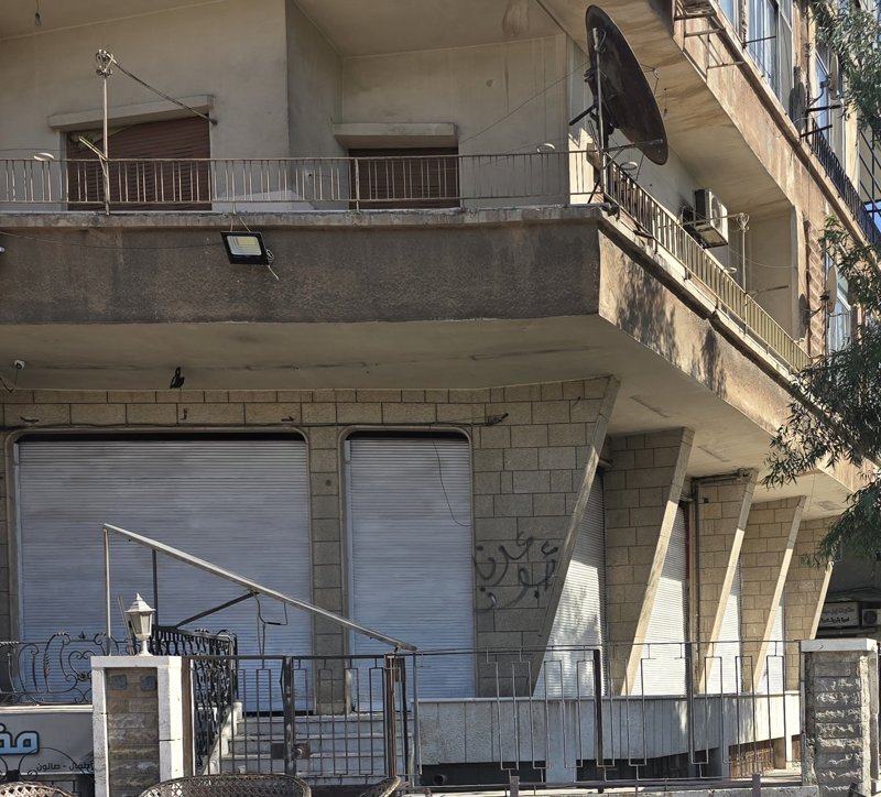 3 محلات على الشارع بغداد مباشره 6 اغلاق