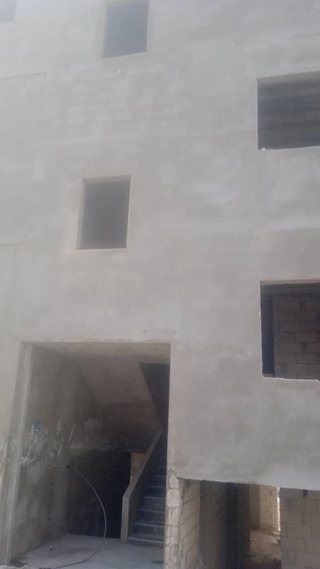 لدينا شقة للبيع في دوير الشيخ سعد